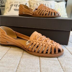 Never worn, women’s Nisolo huarache sandals.